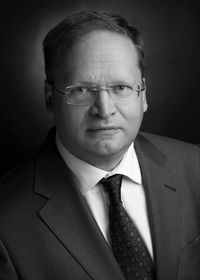 Steffen Heuchert MRICS - Gewerbeimmobilienmakler